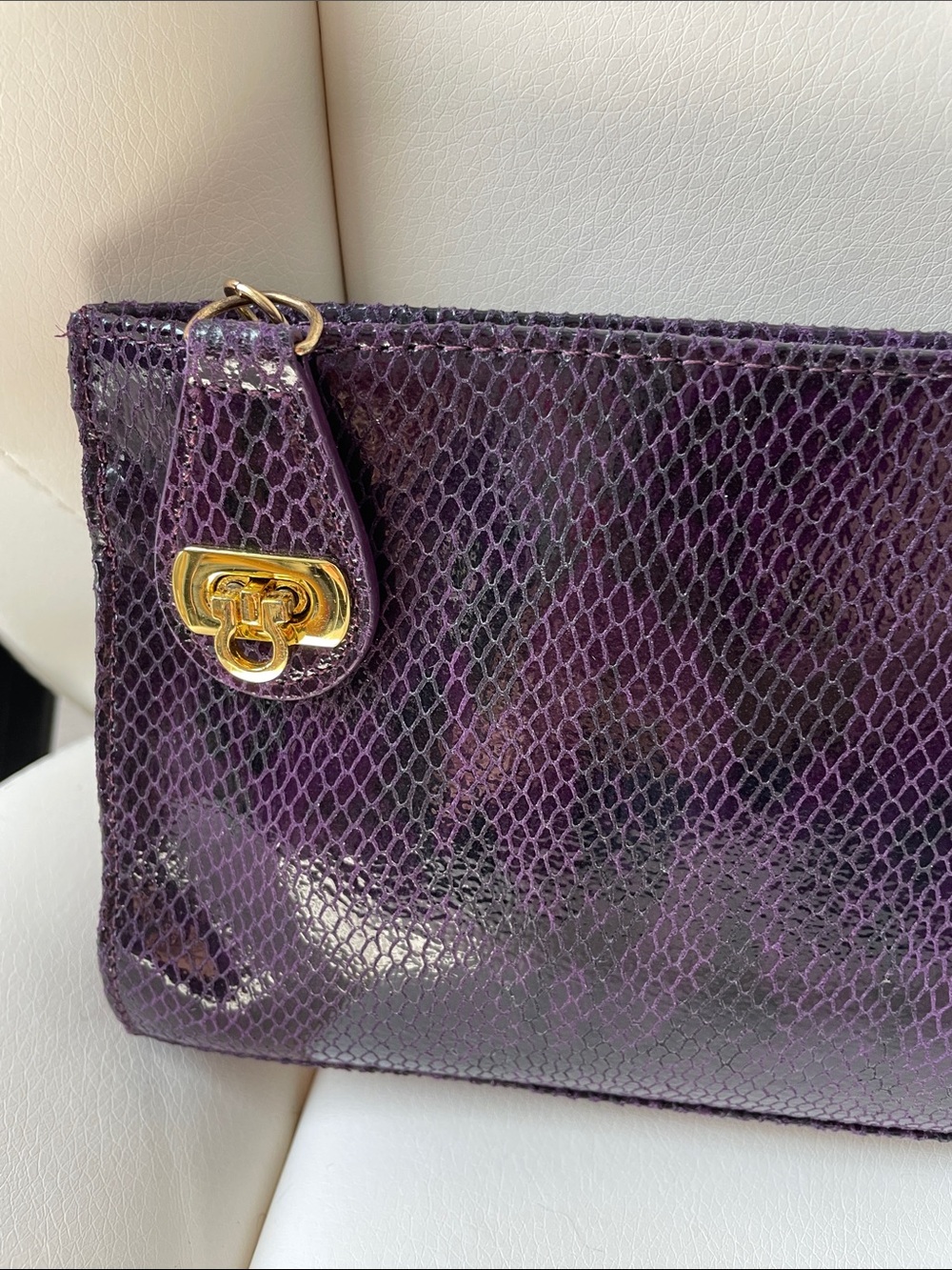 Purple Snake-Texture Leather Clutch Bag